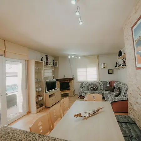 Casa Ana Риумар